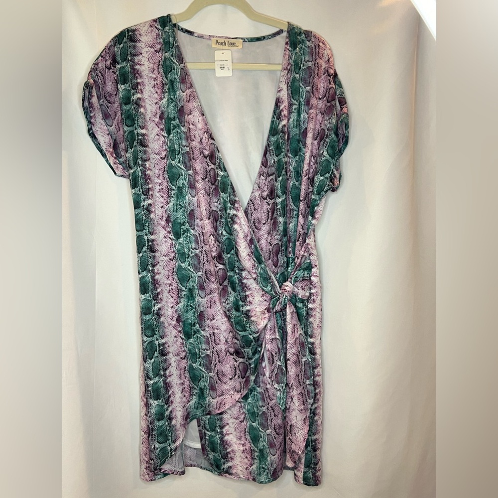 Peach Love California Boutique Wrap Dress NWT Size Large Snakeskin Print